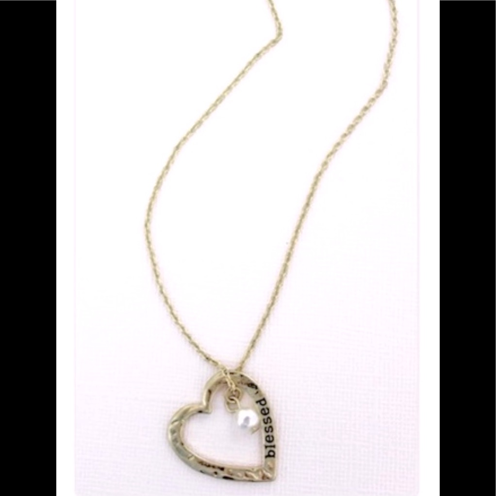 Halo Gold Necklace With Heart Pendant And Small Pearl 18$